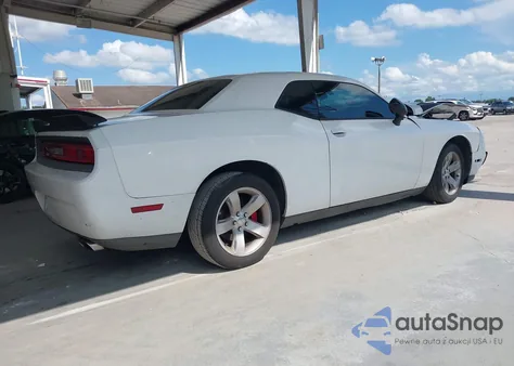 2013 Dodge Challenger Sxt z USA, uszkodzony, nr VIN 2C3CDYAG5DH648709